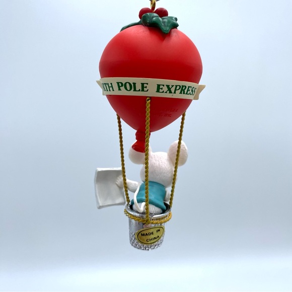 1991 Vintage Carlton Cards Christmas Is In The Air Mouse Air Balloon Ornament - Picture 7 of 7